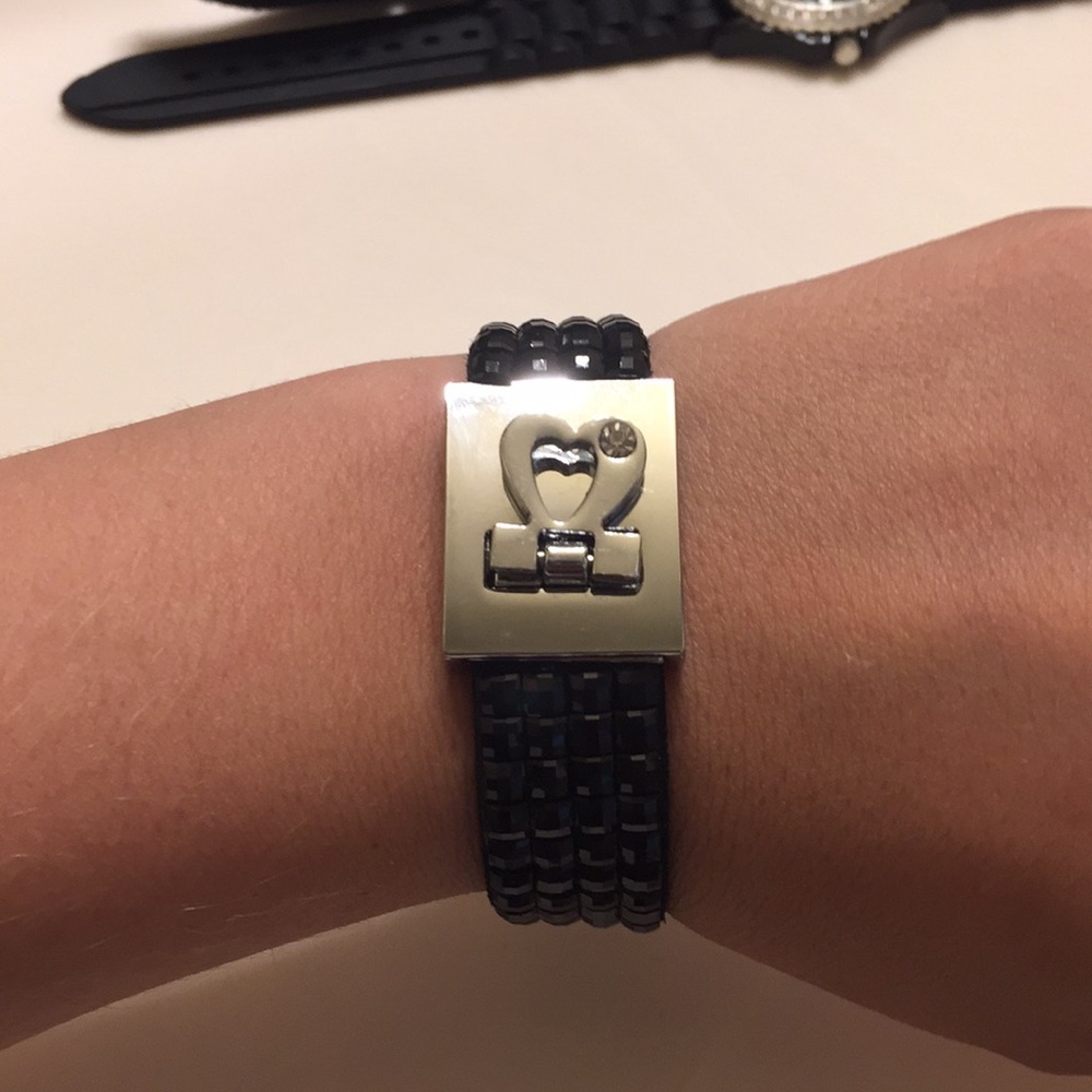 Sparkly black bracelet